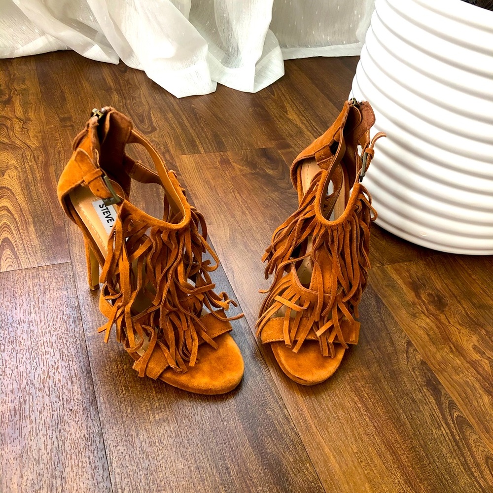 Steve Madden Suede fringe heels, Cognac color